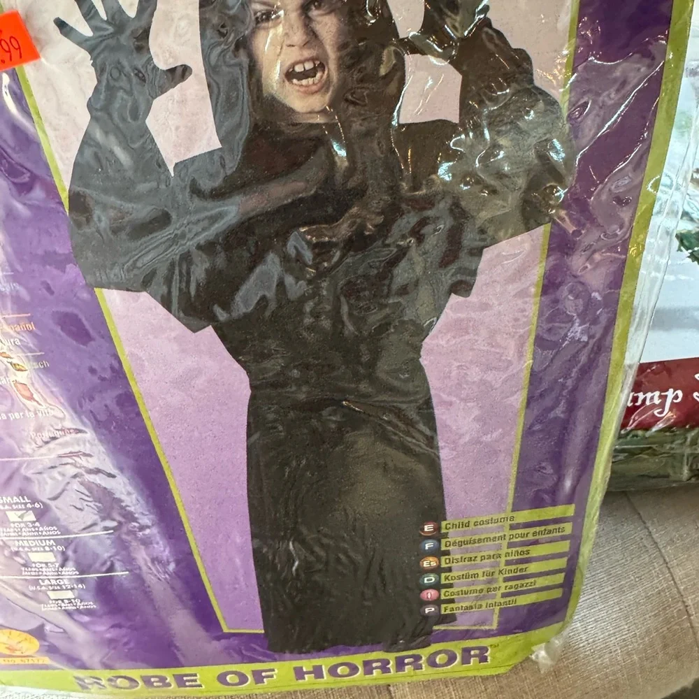 Robe of‎ Horror size small (4-6) Halloween costume